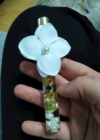 Beyaz Çiçekli İnci Detaylı kolonya  Şişesi - Görsel 4