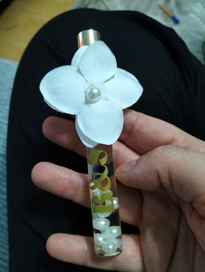 Beyaz Çiçekli İnci Detaylı kolonya  Şişesi - Görsel 5