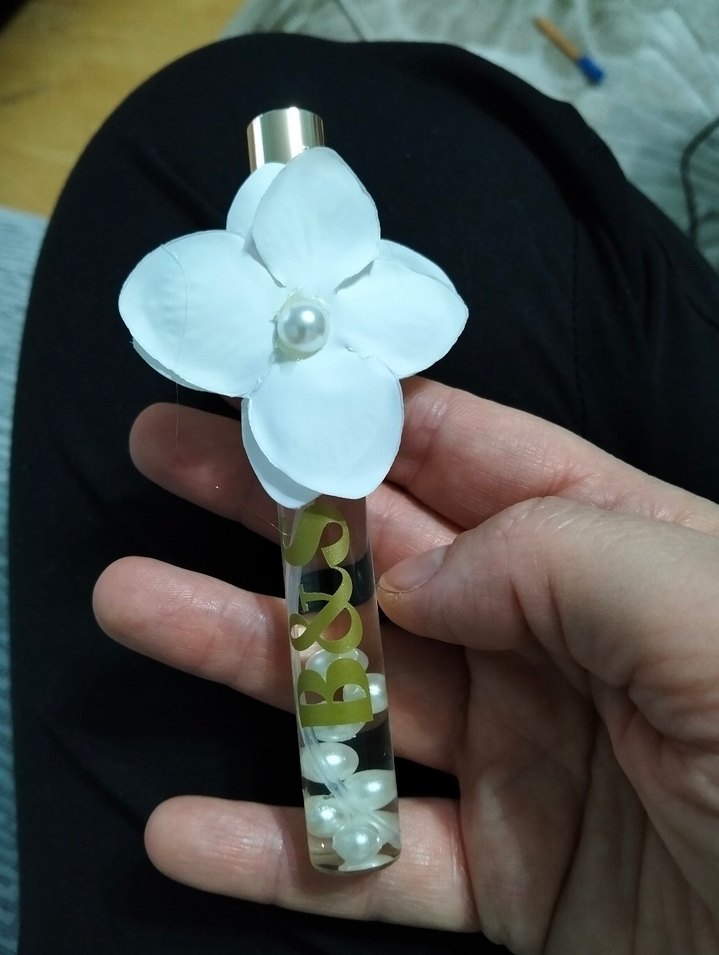 Beyaz Çiçekli İnci Detaylı kolonya  Şişesi - Görsel 2