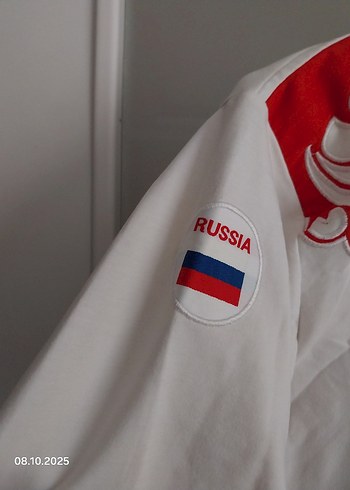 xl Beden Beyaz Fermuarlı Kadın Spor Ceket