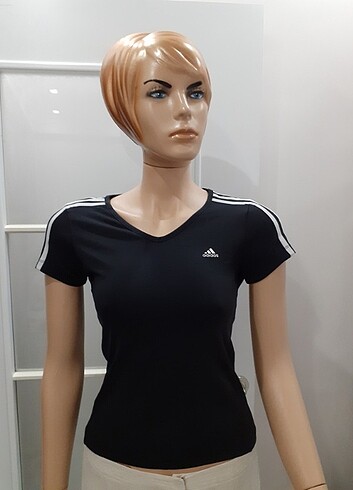 Adidas Siyah T-shirt