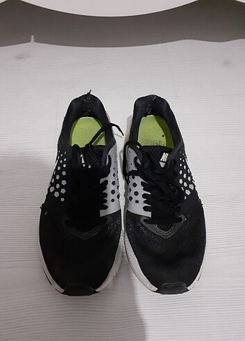 37,5 Beden siyah Renk Nike Orijinal Spor Ayakkabı