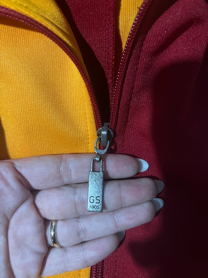 Galatasaray hırkası orijinal . - Görsel 3