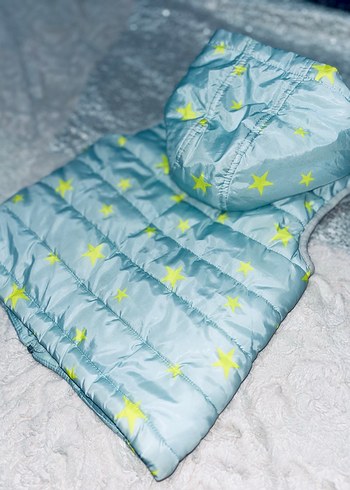 Kız Çocuk Yıldız Desenli Kapüşonlu Yelek - Görsel 3