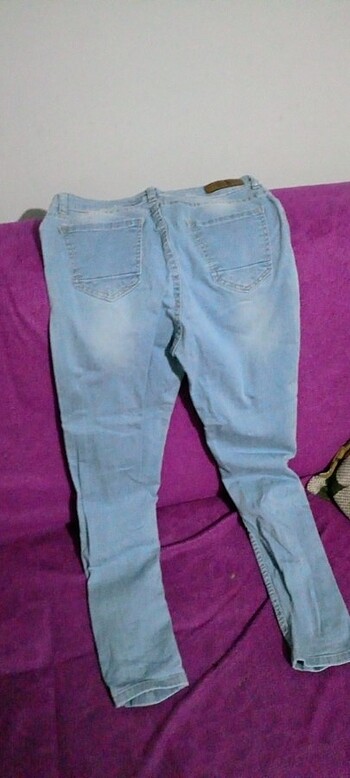 Diğer Yırtık taşlı jean yüksek bel