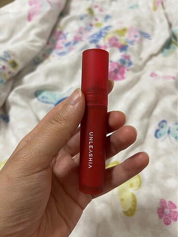Unleashia Hugh Velvet Tint