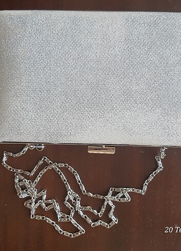 Beyaz, pırıltılı gece çantasi - Görsel 2