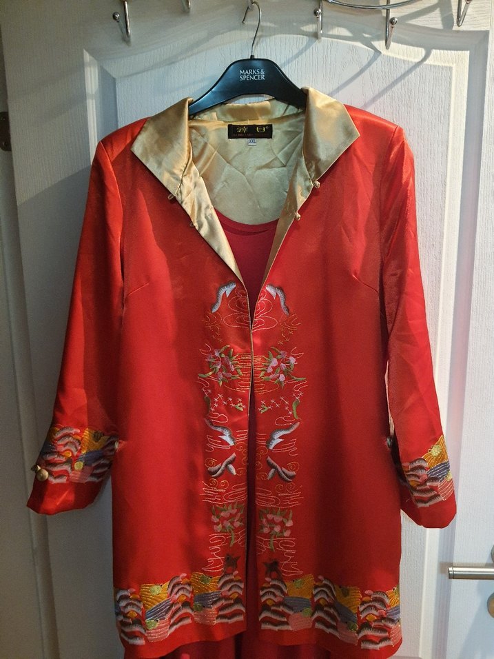 ÇİN malı İŞLEMELİ KIRMIZI CEKET - Görsel 2