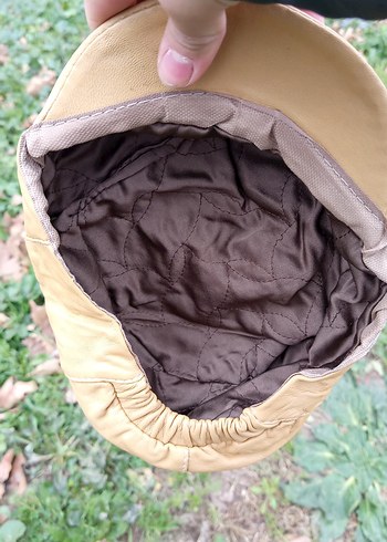 Düğmeli Bej Deri Kadın Şapka - Görsel 3