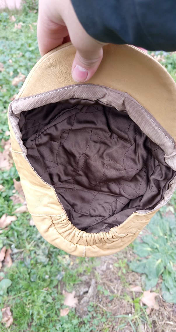 Düğmeli Bej Deri Kadın Şapka - Görsel 3