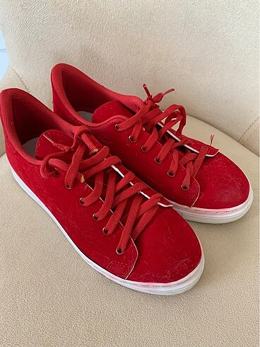 Kırmızı Spor Ayakkabı