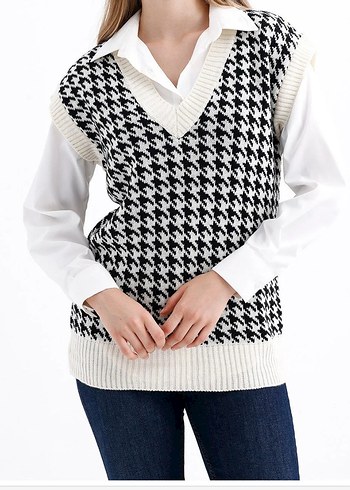 Kadın V Yaka Örgü Süveter - Görsel 2