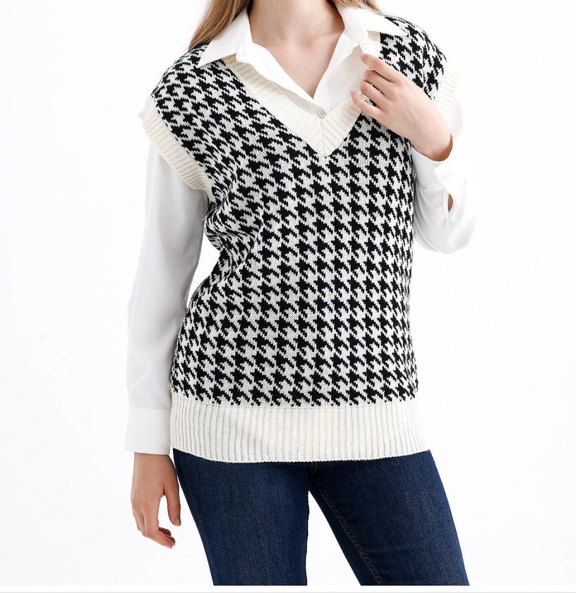 Kadın V Yaka Örgü Süveter - Görsel 3