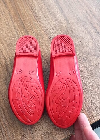 23 Beden Kırmızı babet ayakkabı 