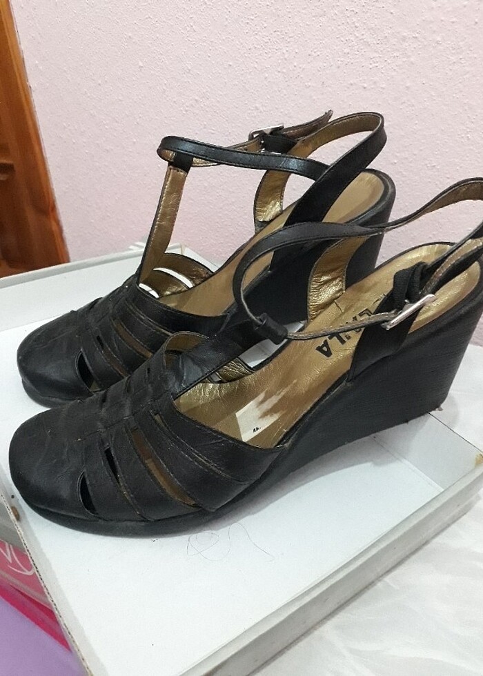 Dolgu topuk siyah Laila - Görsel 3