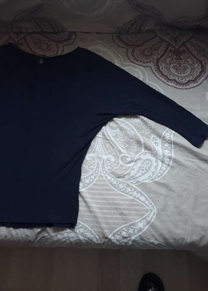 Sırt detaylı bluz - Görsel 3