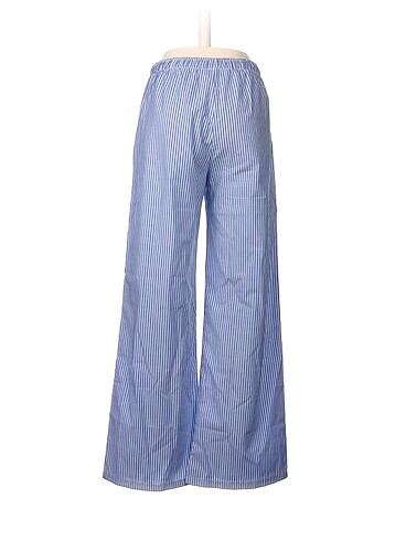 m Beden Stradivarius Düz Kesim %70 İndirimli.