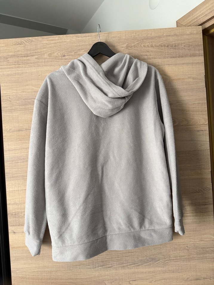 Gri Kapüşonlu Kadın Sweatshirt - Görsel 2