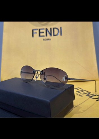 Fendi Parisian Klasik Kahverengi Gözlük