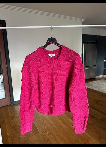 s Beden Twist fuşya pembe kazak