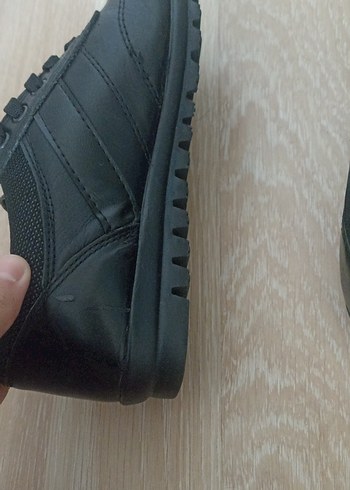 36 Beden Siyah Bağcıklı Kadın Spor Ayakkabı