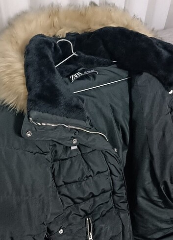 Zara Mont