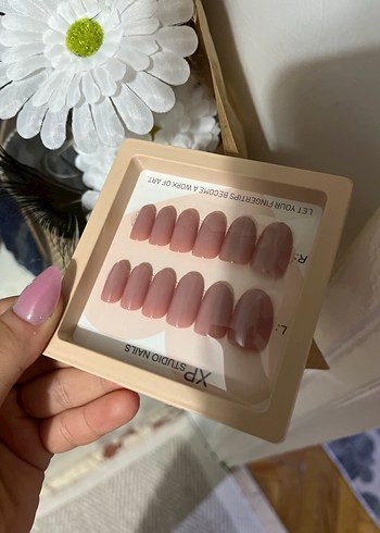Diğer Pastel Pembe Taşlı Tırnak Süsü Seti