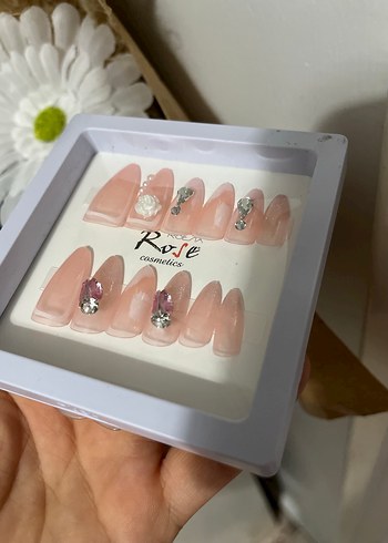 Pastel Pembe Taşlı Tırnak Süsü Seti