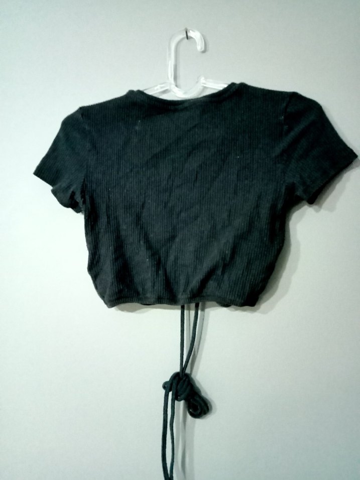 Siyah Kısa Kollu Crop Top - Görsel 2