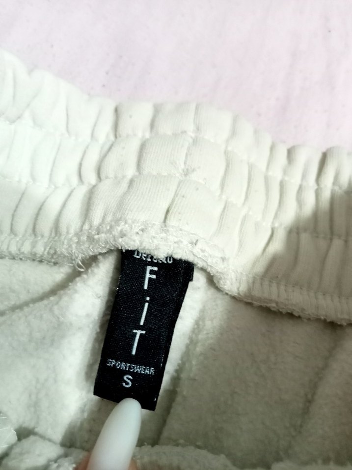 Beyaz Rahat Kesim Kadın Eşofman Altı - Görsel 4