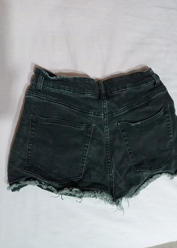 Siyah Düğmeli Kadın Midi Denim Şort - Görsel 3