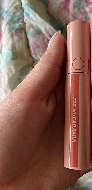 Romand tint