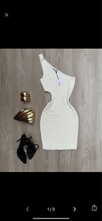 Stradivarius beyaz cutout detay elbise