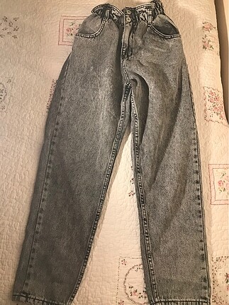 Gri Jean