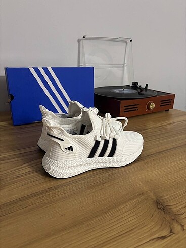 42 Beden Adidas Erkek Ayakkabı
