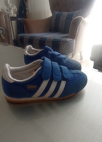 28 Beden lacivert Renk Adidas dragon ?