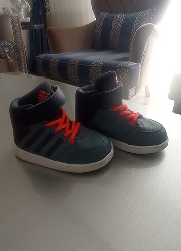 Adidas Adidas spor bot ????
