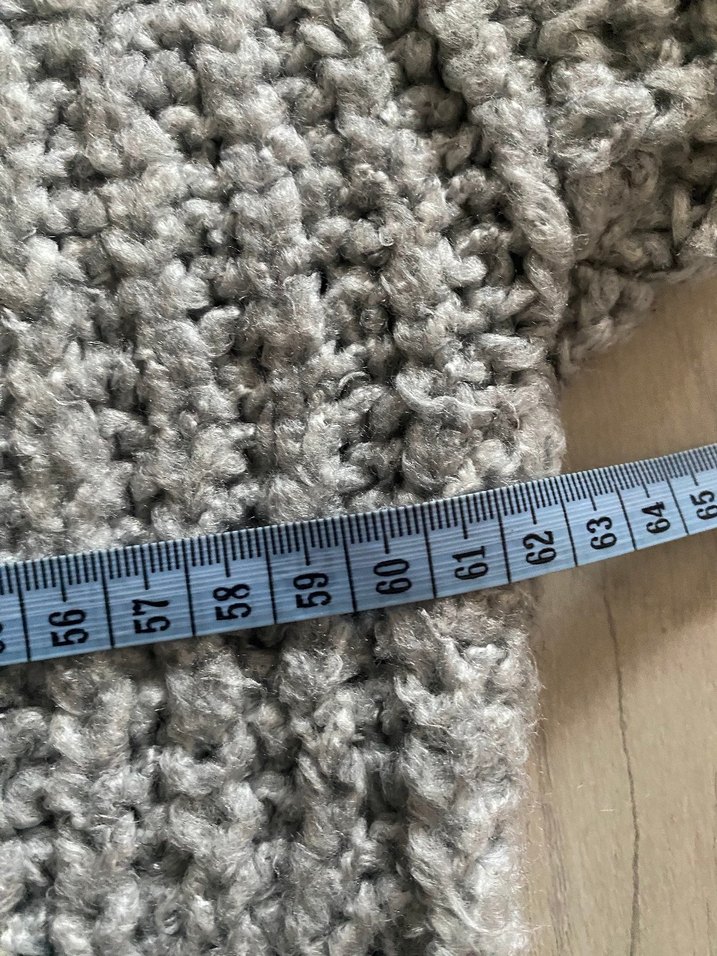 gri boğazlı örme kazak - Görsel 3