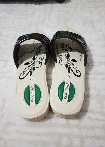 Kadın Siyah Beyaz Dolgu Topuk Terlik - Görsel 2