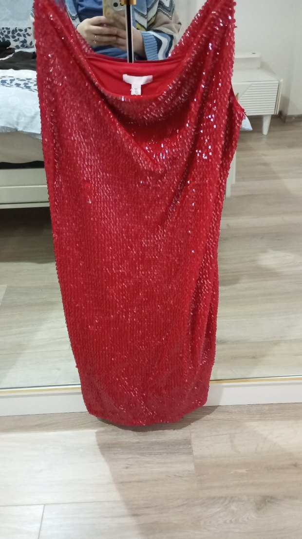 Kırmızı Parlak Yılan Desenli Midi Elbise - Görsel 3