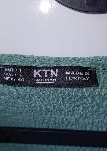 Gri V Yaka Fırfırlı Keten Bluz - Görsel 5