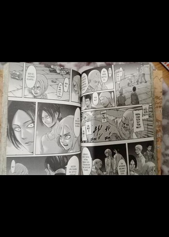  Beden attack on Titan Cilt 10