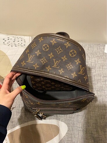 Beden kahverengi Renk Louis Vuitton sırt çantası