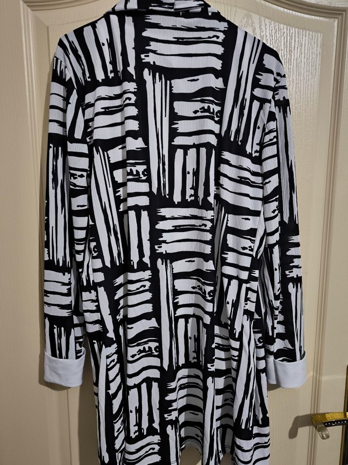 Zebra Desenli Uzun ceketli takım - Görsel 2