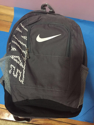 Sayılı kullanılmış Nike sırt çantası