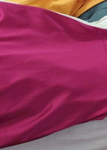 Parlak Mor Drapeli Midi Abiye Elbise - Görsel 3