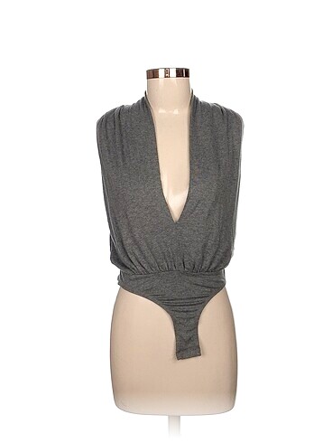 Reiss Bluz %70 İndirimli.