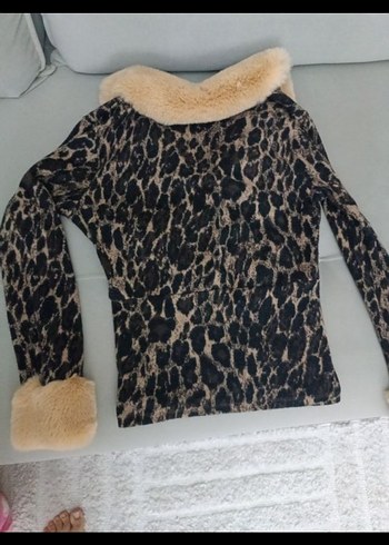 Kahverengi Leopar Desenli Suni Kürk Detaylı Bluz - Görsel 3