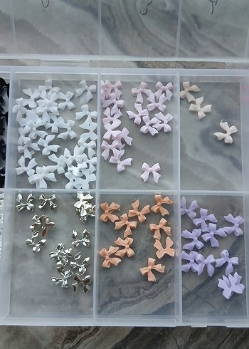 Kurdeleli Kalpli Kelebekli Tırnak Chramları - Görsel 3