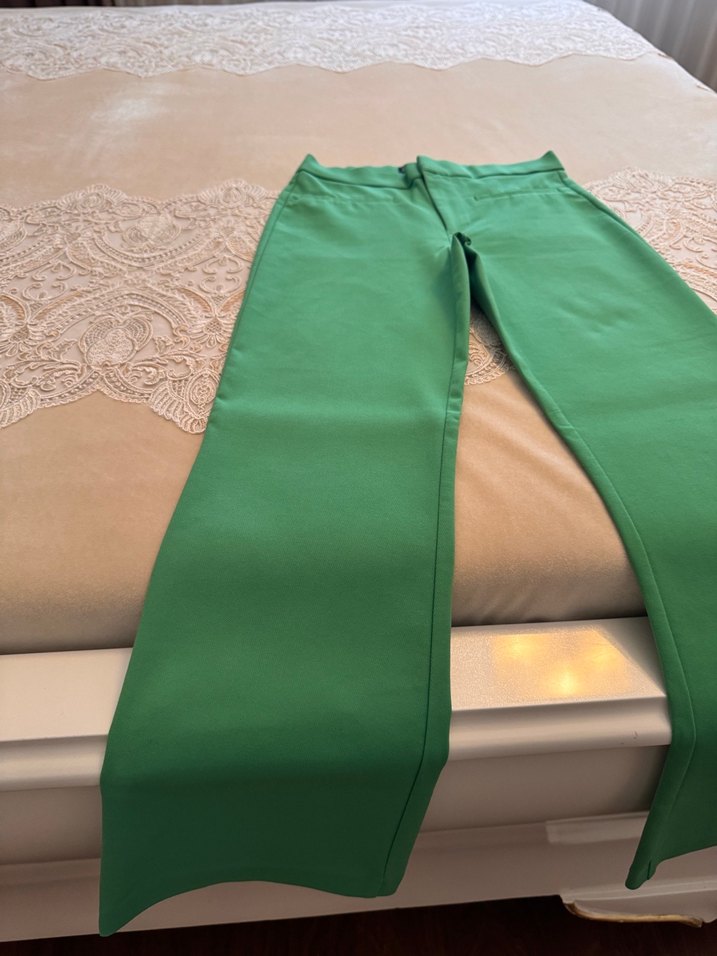 Zara Yeşil Midi Kumaş Kadın Pantolon - Görsel 2